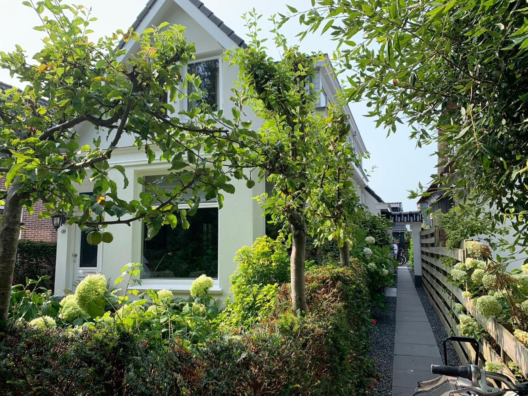 Appelbloesem Villa Bergen Bagian luar foto